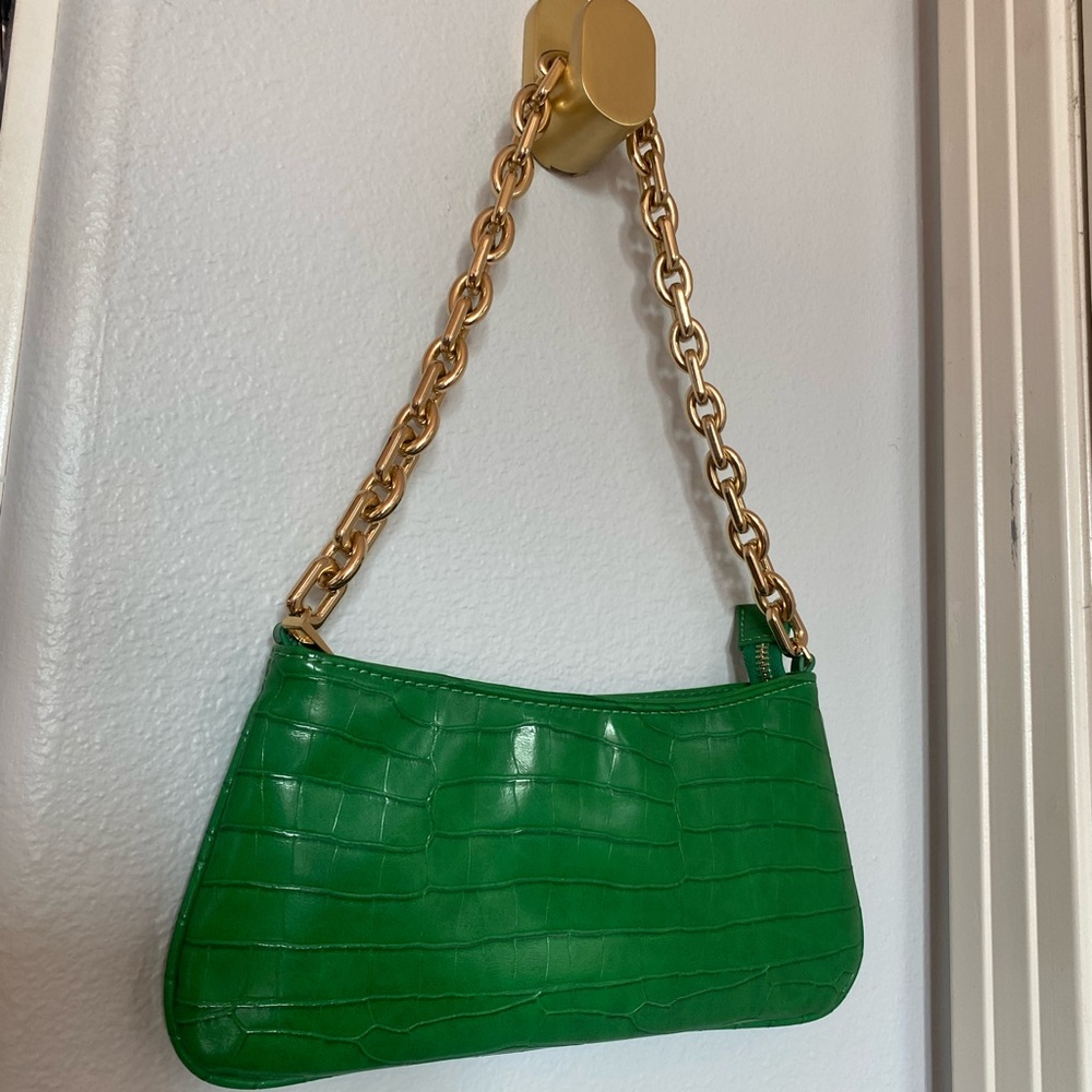 ZARA Green Croc-Embossed Bag with Gold Chain